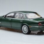 Jaguar XJ6 X350 Racing Зелен Almost Real 1:18 - image 7 of 13