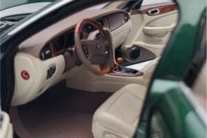 Jaguar XJ6 X350 Racing Зелен Almost Real 1:18 810502 Метал — снимка 8 от 13