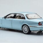 Jaguar XJ6 X350 Seafrost Светлосин Almost Real 1:18 - image 8 of 11