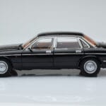 Jaguar XJ6 XJ40 Ebony Черен Almost Real 1:18 - image 4 of 11