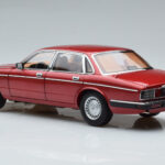Jaguar XJ6 XJ40 Flamenco Червен Almost Real 1:18 - image 7 of 11