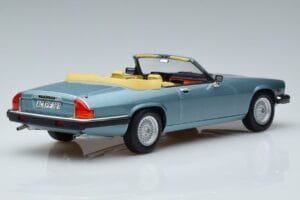 Jaguar XJS V12 Кабриолет Светлосин Металик Norev 1:18 182635 Метал — снимка 2 от 6