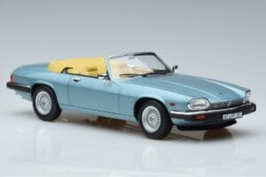 Jaguar XJS V12 Кабриолет Светлосин Металик Norev 1:18 182635 Метал — снимка 4 от 6