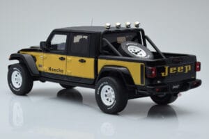 Jeep Gladiator Honcho Черен GT Spirit 1:18 GT422 Смола — снимка 5 от 6