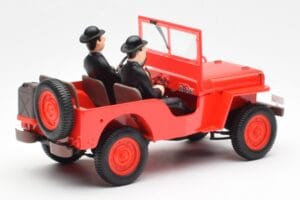 Jeep Willys Tintin 2 Фигурки UT Models 1:18 180150000 Метал — снимка 2 от 6