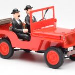 Jeep Willys Tintin 2 Фигурки UT Models 1:18 - image 4 of 6