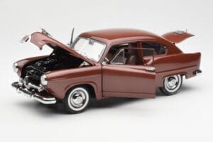 Kaiser Henry J Caribbean Coral Metallic Sun Star 1:18 5101 Метал — снимка 2 от 8