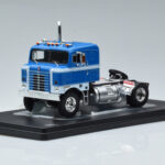 Kenworth Bullnose Син IXO 1:43