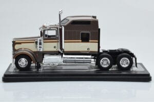 Kenworth W900 Кафяв IXO 1:43 TR145 Метал — снимка 2 от 4