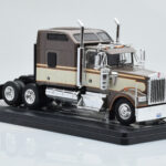 Kenworth W900 Кафяв IXO 1:43 - image 3 of 4