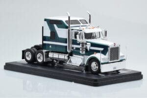 Kenworth W900 Зелен Бял IXO 1:43 TR164 Метал — снимка 4 от 6