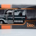 Kenworth W900 Зелен Бял IXO 1:43 - image 6 of 6