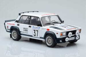 Lada 2105 VFTS #37 H. Ohu Rally Acropolis 1983 IXO 1:18 18RMC145 Метал — снимка 4 от 6