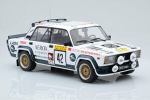 Lada 2105 VFTS #42 S. Brundza Rally 1000 Lakes 1984 IXO 1:18 18RMC146 Метал — снимка 4 от 6