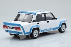 Lada 2105 VFTS Бял IXO 1:18 18CMC144 Метал — снимка 2 от 6