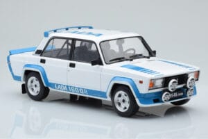 Lada 2105 VFTS Бял IXO 1:18 18CMC144 Метал — снимка 4 от 6