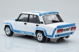 Lada 2105 VFTS Бял IXO 1:18 18CMC144 Метал — снимка 5 от 6