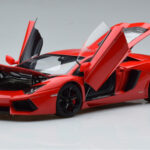 Lamborghini Aventador LP700-4 Andromeda Червен AUTOart 1:18 - image 2 of 10