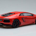 Lamborghini Aventador LP700-4 Andromeda Червен AUTOart 1:18 - image 3 of 10