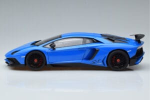 Lamborghini Aventador LP750-4 SV Синьо AUTOart 1:18 74559 Композит — снимка 4 от 8