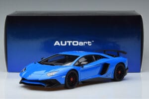 Lamborghini Aventador LP750-4 SV Синьо AUTOart 1:18 74559 Композит — снимка 8 от 8