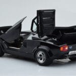 Lamborghini Countach LP5000S Черен AUTOart 1:18 - image 3 of 10