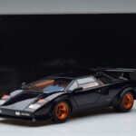 Lamborghini Countach LP500S Walter Wolf Тъмносин Kyosho 1:18 - image 11 of 11