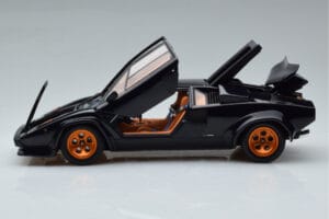 Lamborghini Countach LP500S Walter Wolf Тъмносин Kyosho 1:18 08320D Метал — снимка 4 от 11