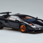 Lamborghini Countach LP500S Walter Wolf Тъмносин Kyosho 1:18 - image 6 of 11