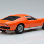 Lamborghini Miura SV Оранжев AUTOart 1:18 - image 3 of 8