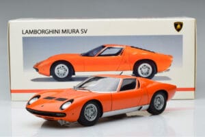 Lamborghini Miura SV Оранжев AUTOart 1:18 74542 Метал — снимка 8 от 8