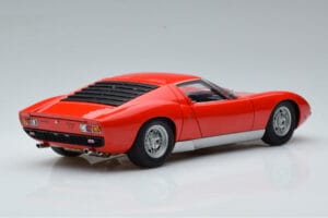 Lamborghini Miura SV Червен AUTOart 1:18 74543 Метал — снимка 3 от 8