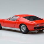 Lamborghini Miura SV Червен AUTOart 1:18 - image 7 of 8