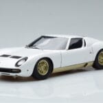 Lamborghini Miura SV Бял AUTOart 1:18