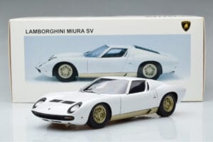 Lamborghini Miura SV Бял AUTOart 1:18 74544 Метал — снимка 8 от 8