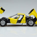 Lamborghini Miura SV Жълт Kyosho 1:18 - image 4 of 11