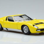 Lamborghini Miura SV Жълт Kyosho 1:18 - image 6 of 11