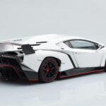 Lamborghini Veneno Бял AUTOart 1:18 - image 4 of 8