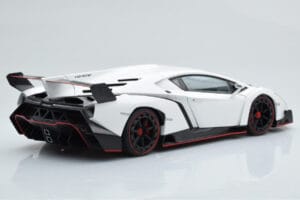 Lamborghini Veneno Бял AUTOart 1:18 74507 Метал — снимка 4 от 8