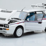 Lancia Delta HF Integrale 6 Бял Kyosho 1:18 - image 2 of 8