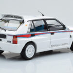 Lancia Delta HF Integrale 6 Бял Kyosho 1:18 - image 4 of 8
