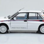 Lancia Delta HF Integrale 6 Бял Kyosho 1:18 - image 5 of 8