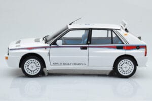 Lancia Delta HF Integrale 6 Бял Kyosho 1:18 08344E Метал — снимка 5 от 8