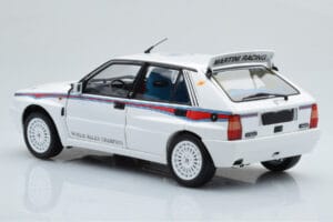 Lancia Delta HF Integrale 6 Бял Kyosho 1:18 08344E Метал — снимка 7 от 8
