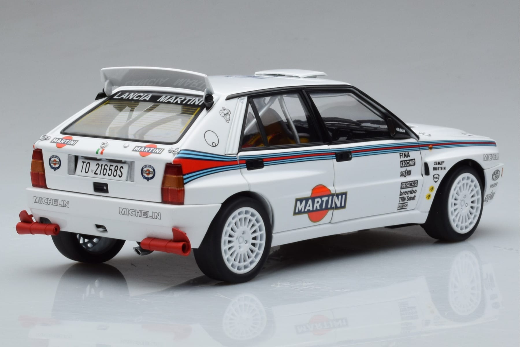 Lancia Delta HF Integrale Evoluzione Test Car Kyosho 1:18 08348G Метал — снимка 3 от 9