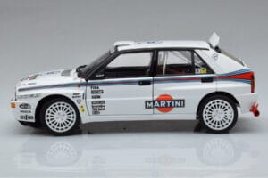 Lancia Delta HF Integrale Evoluzione Test Car Kyosho 1:18 08348G Метал — снимка 4 от 9