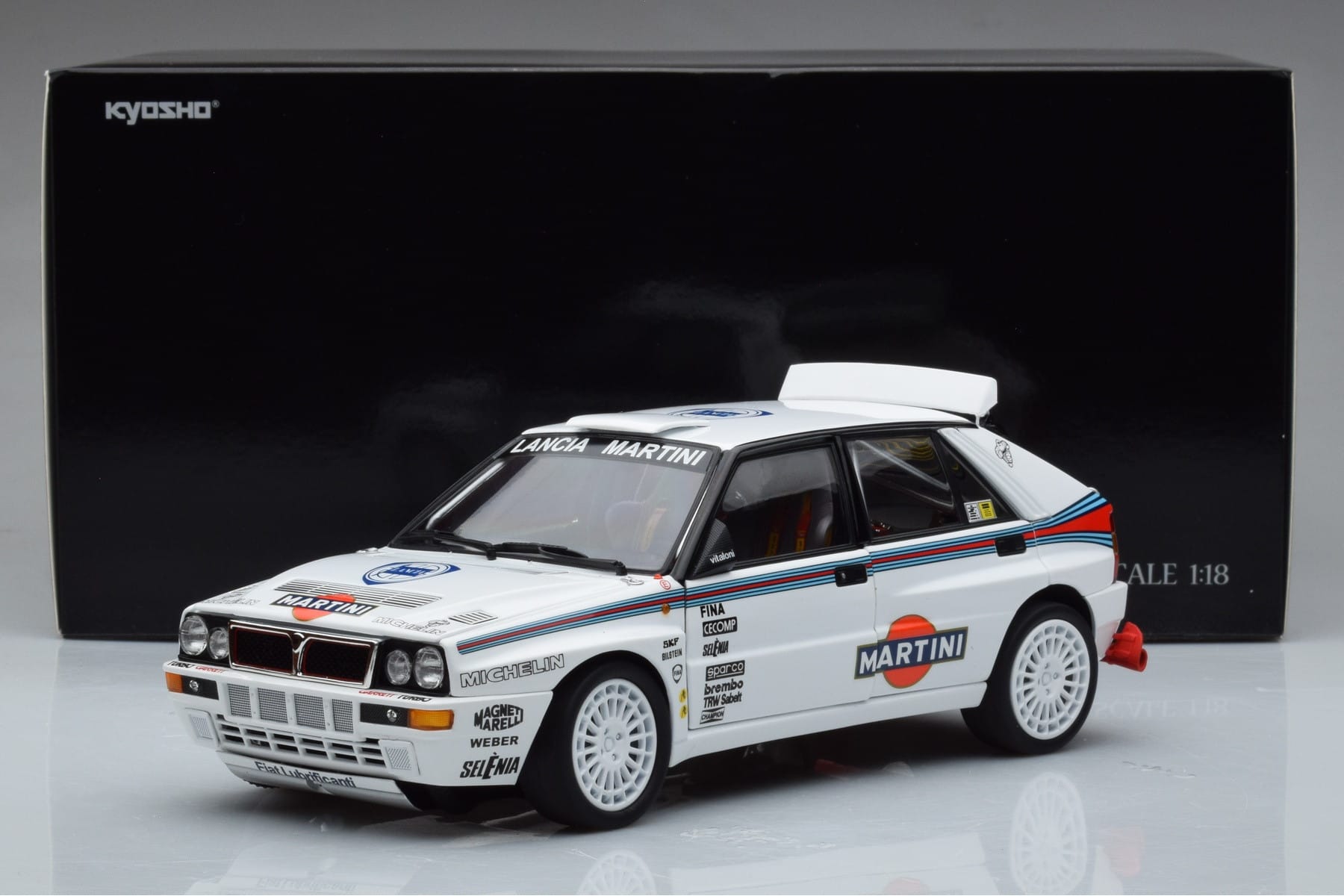 Lancia Delta HF Integrale Evoluzione Test Car Kyosho 1:18 08348G Метал — снимка 9 от 9