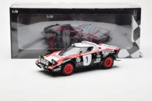 Lancia Stratos HF #1 Lancia Pirelli W. Rohrl / C. Geistdorfer Winners Dynabit Saarland Rallye 1978 Minichamps 1:18 155781701  — снимка 6 от 6