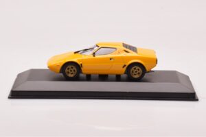 Lancia Stratos Жълт Minichamps 1:43