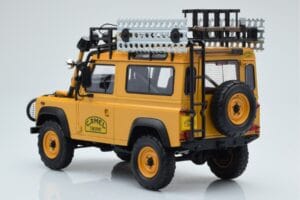 Land Rover Defender 90 Camel Trophy Borneo 1985 Almost Real 1:18 810213 Метал — снимка 7 от 8